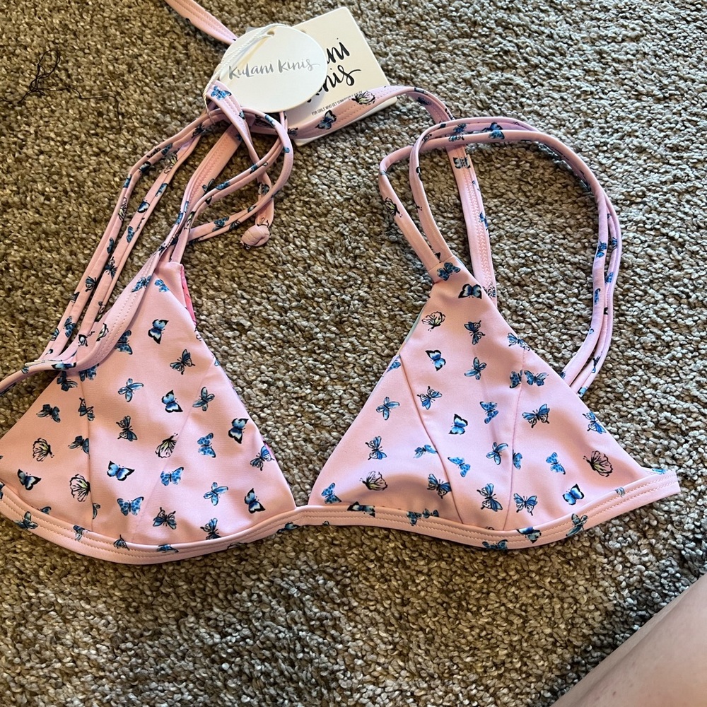 Kuhlani kinis  Pretty Little Thing swim top